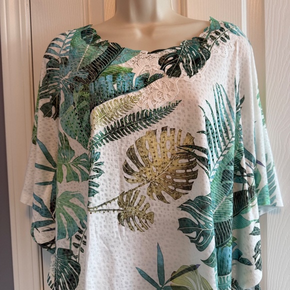 BUY 2 ITEMS & GET 1 FREE: Laura Tropical Butterfly Blouse Sz LP - Picture 4 of 11